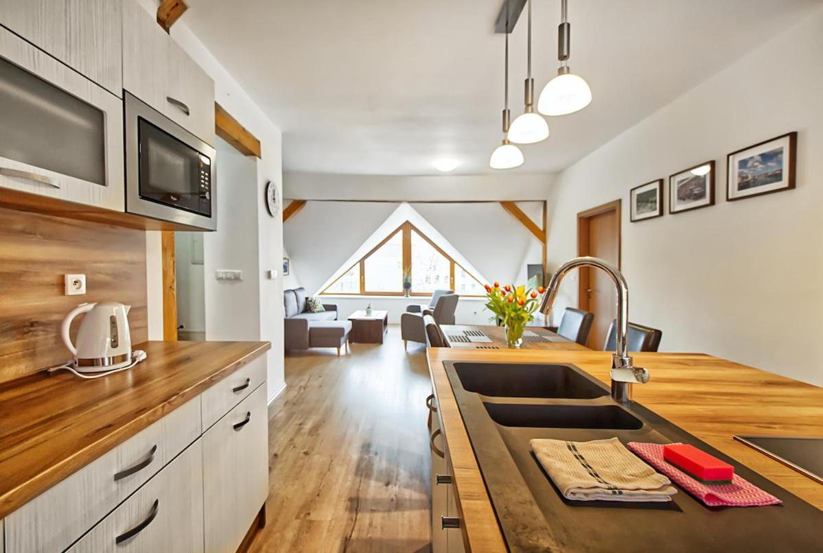 Nice Accommodation In Микулов Екстериор снимка