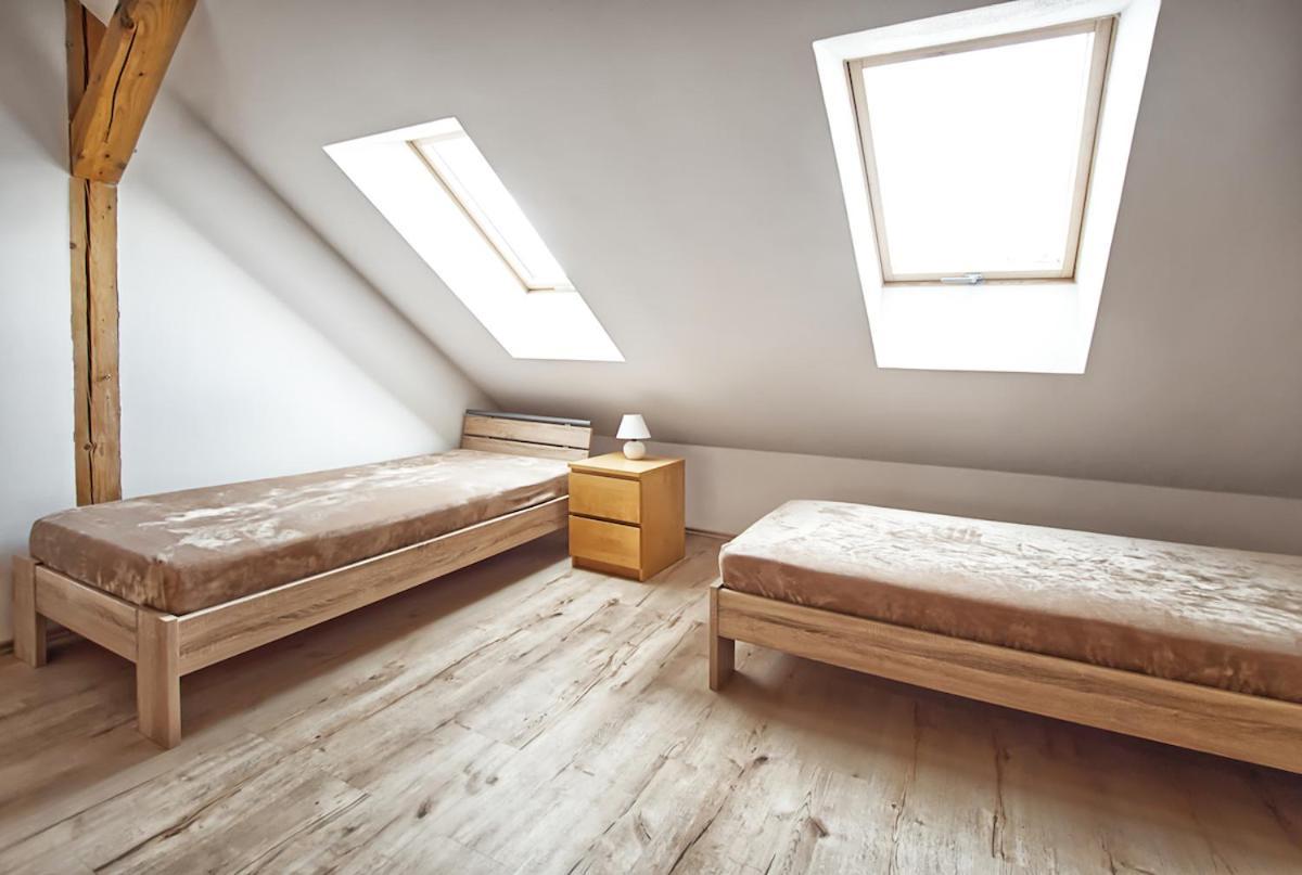 Nice Accommodation In Микулов Екстериор снимка