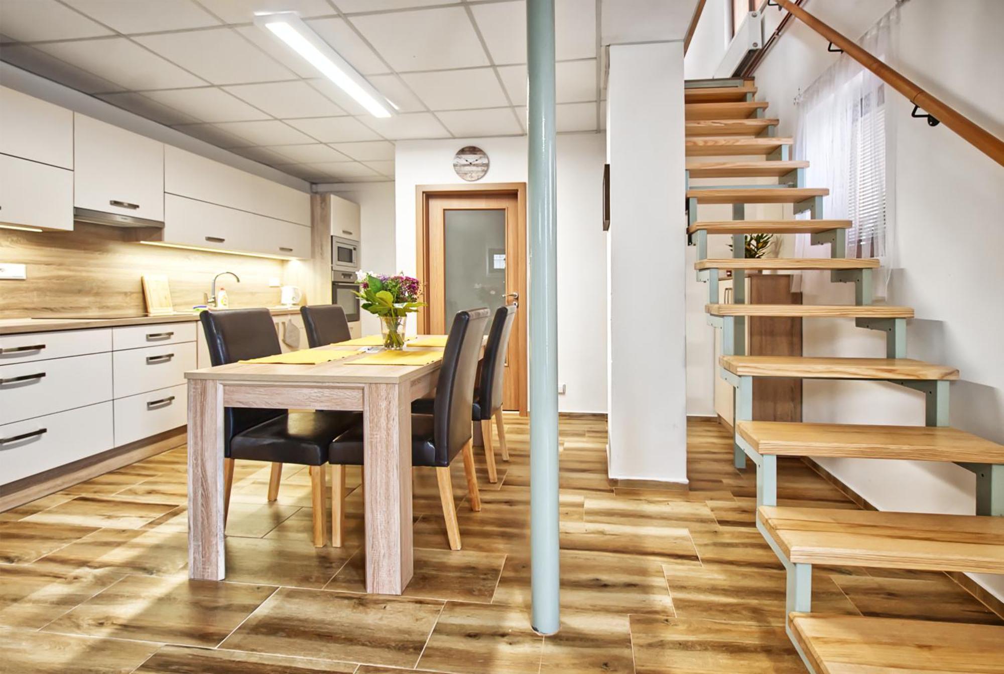 Nice Accommodation In Микулов Екстериор снимка