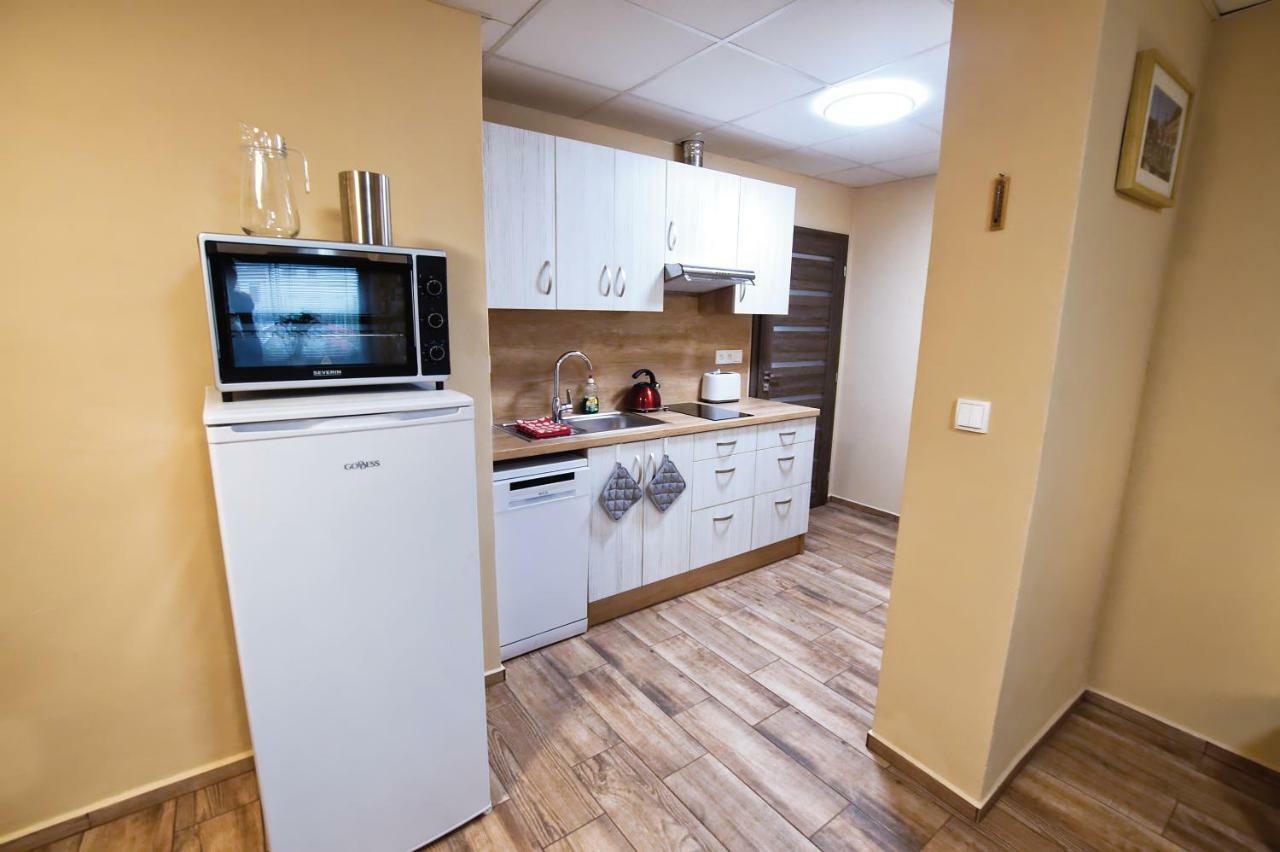 Nice Accommodation In Микулов Екстериор снимка