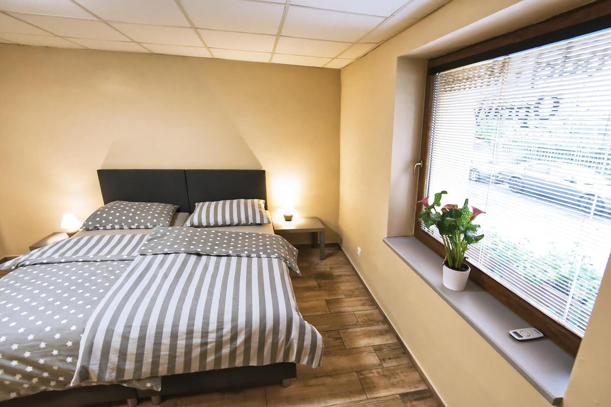 Nice Accommodation In Микулов Екстериор снимка
